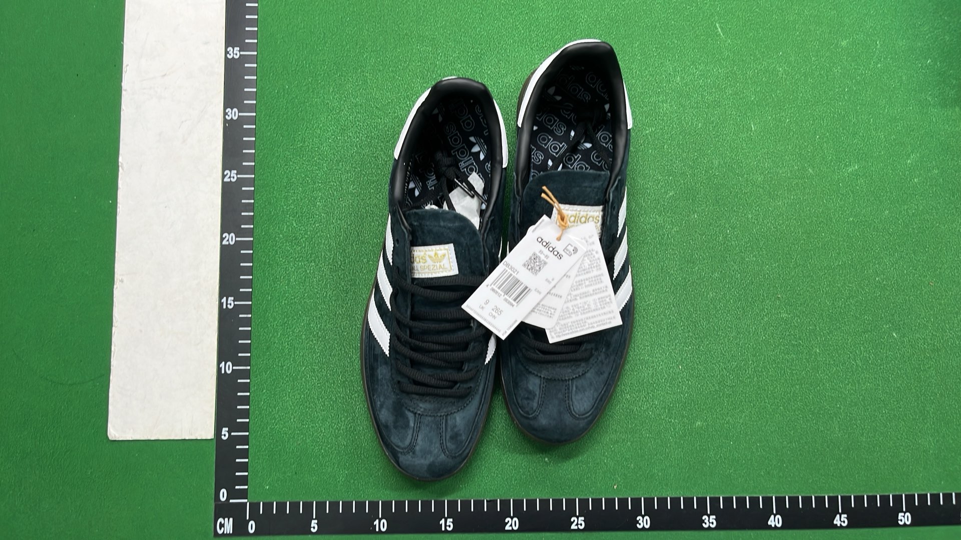 Adidas Samba OG Shoes Vintage Retro Style