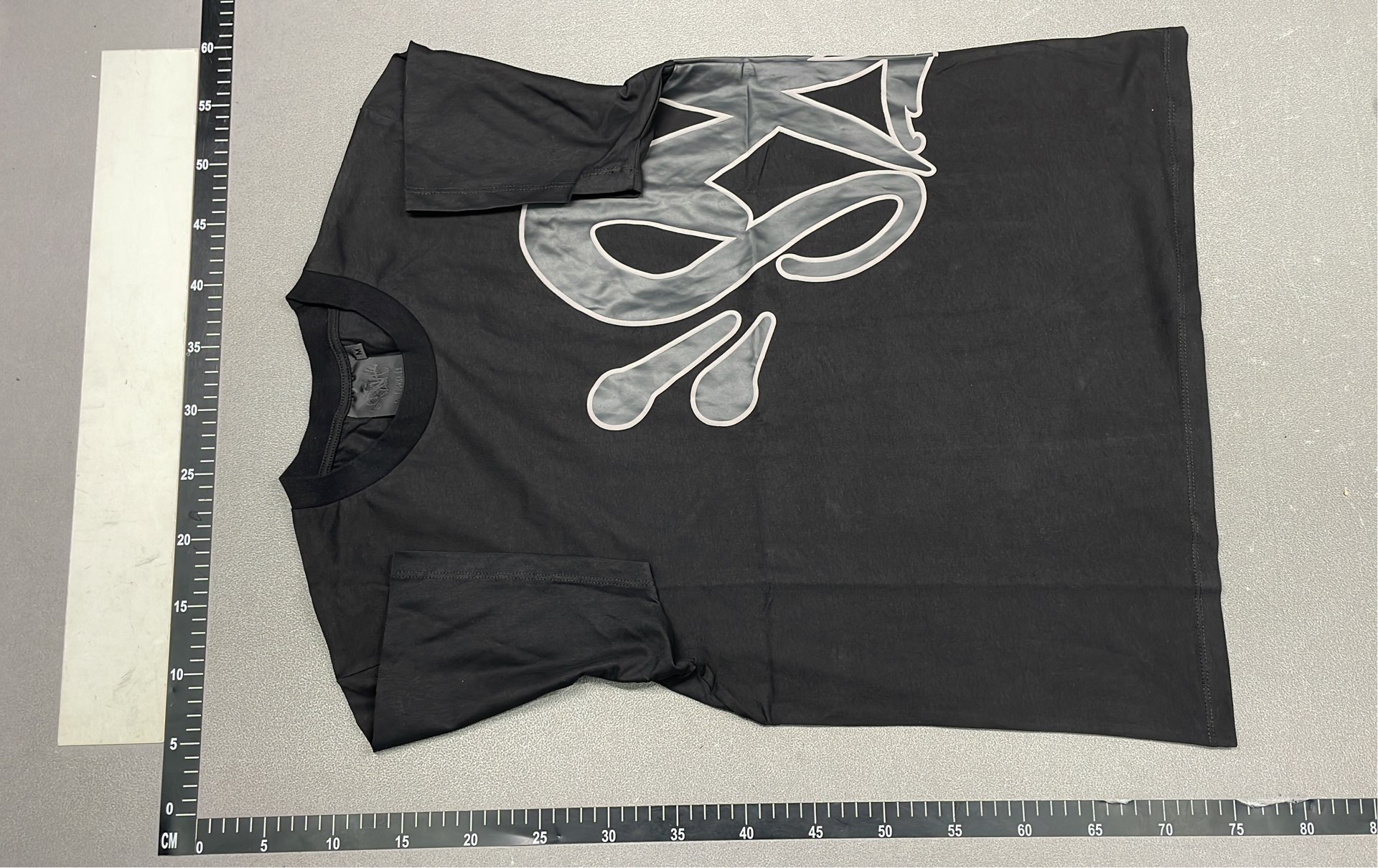 Graffiti Print T-Shirts & Shorts Set - Bold Streetwear Style