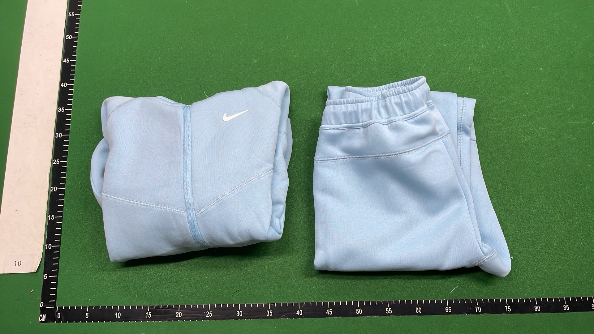 Green Casual Sweatpants Set for Men and Women