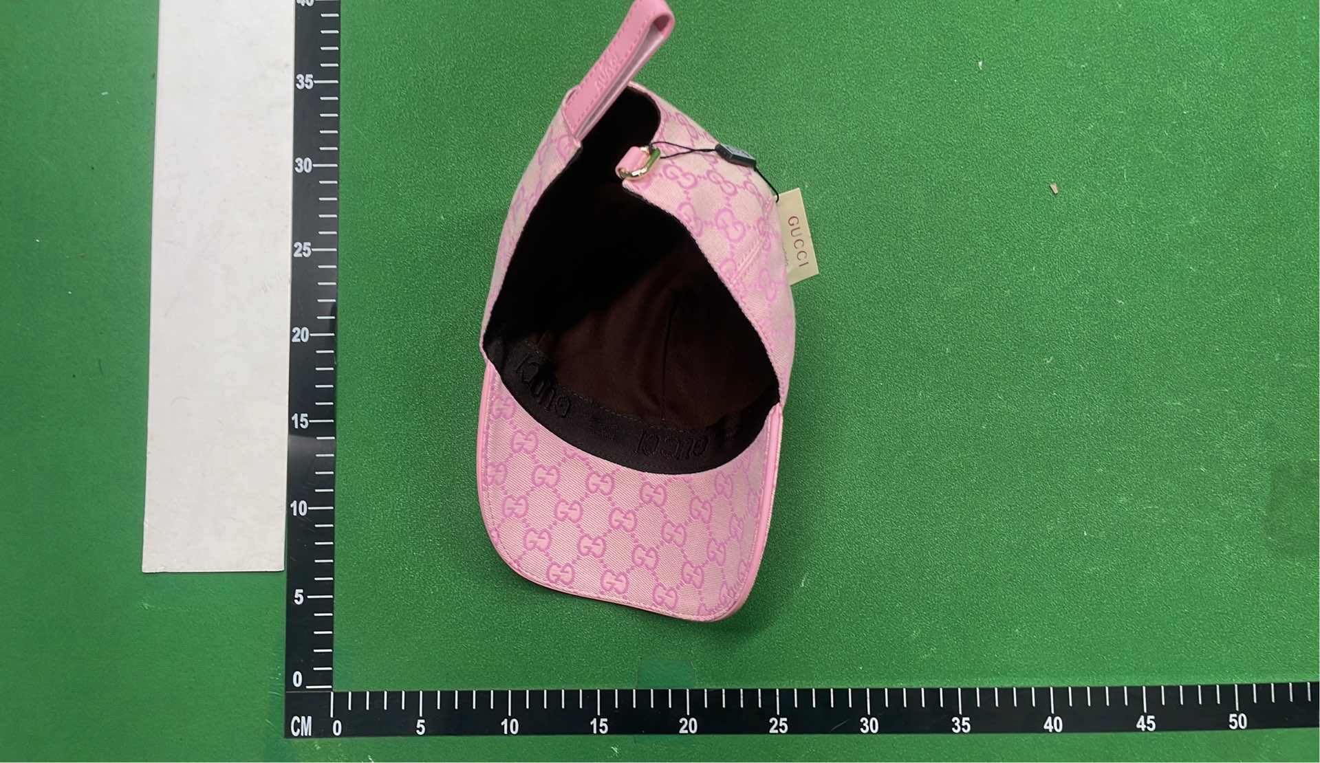 Gucci GG Supreme Baseball Cap with Web Stripe