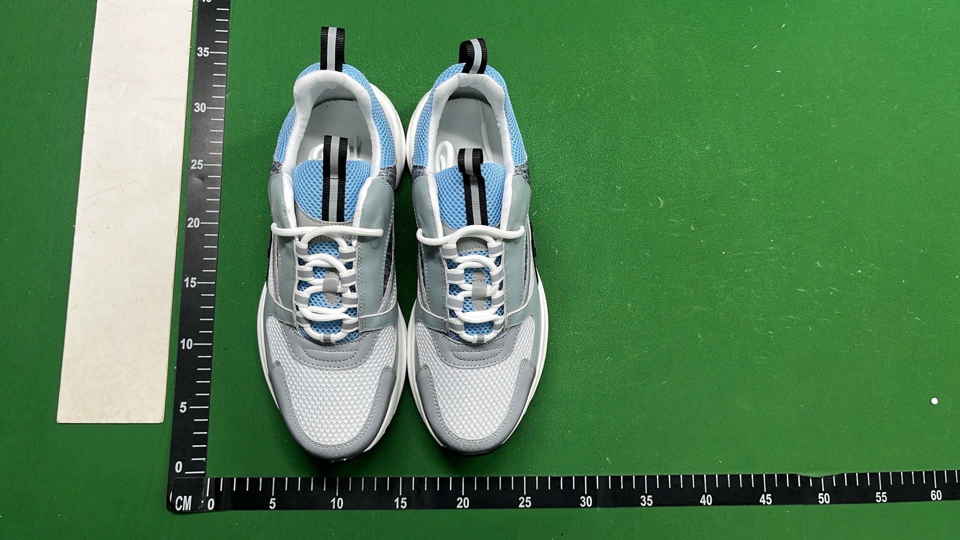 FILA Disruptor Sneakers for Men and Women - Fashionable Chunky Trainers