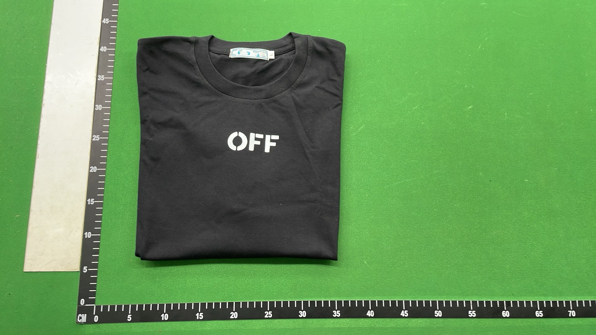OFF-WHITE Graphic T-Shirts for Men and Women