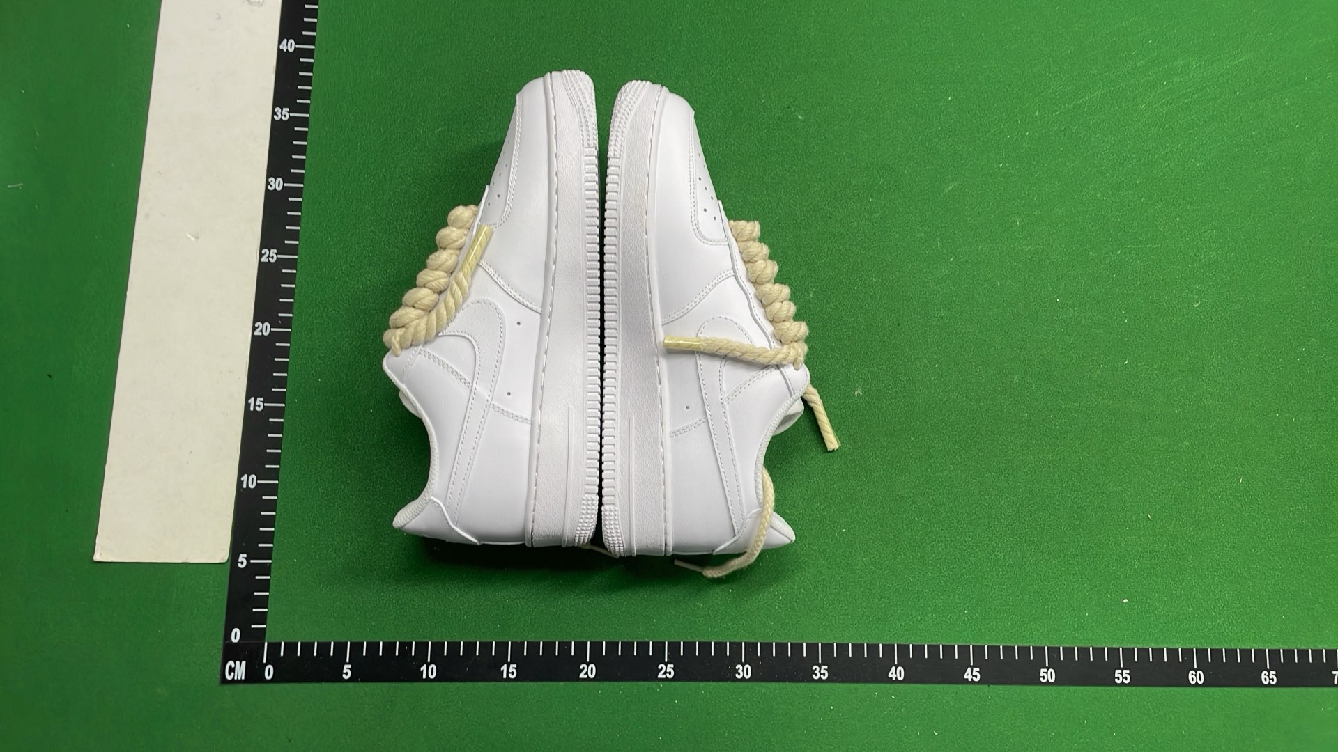 Nike Air Force 1 Low Supreme Collaboration Sneakers