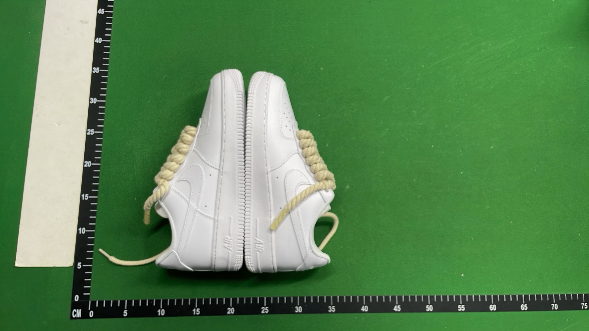 Nike Air Force 1 Low Supreme Collaboration Sneakers