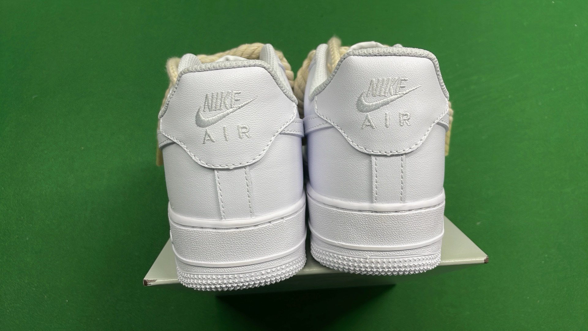 Nike Air Force 1 Low Supreme Collaboration Sneakers
