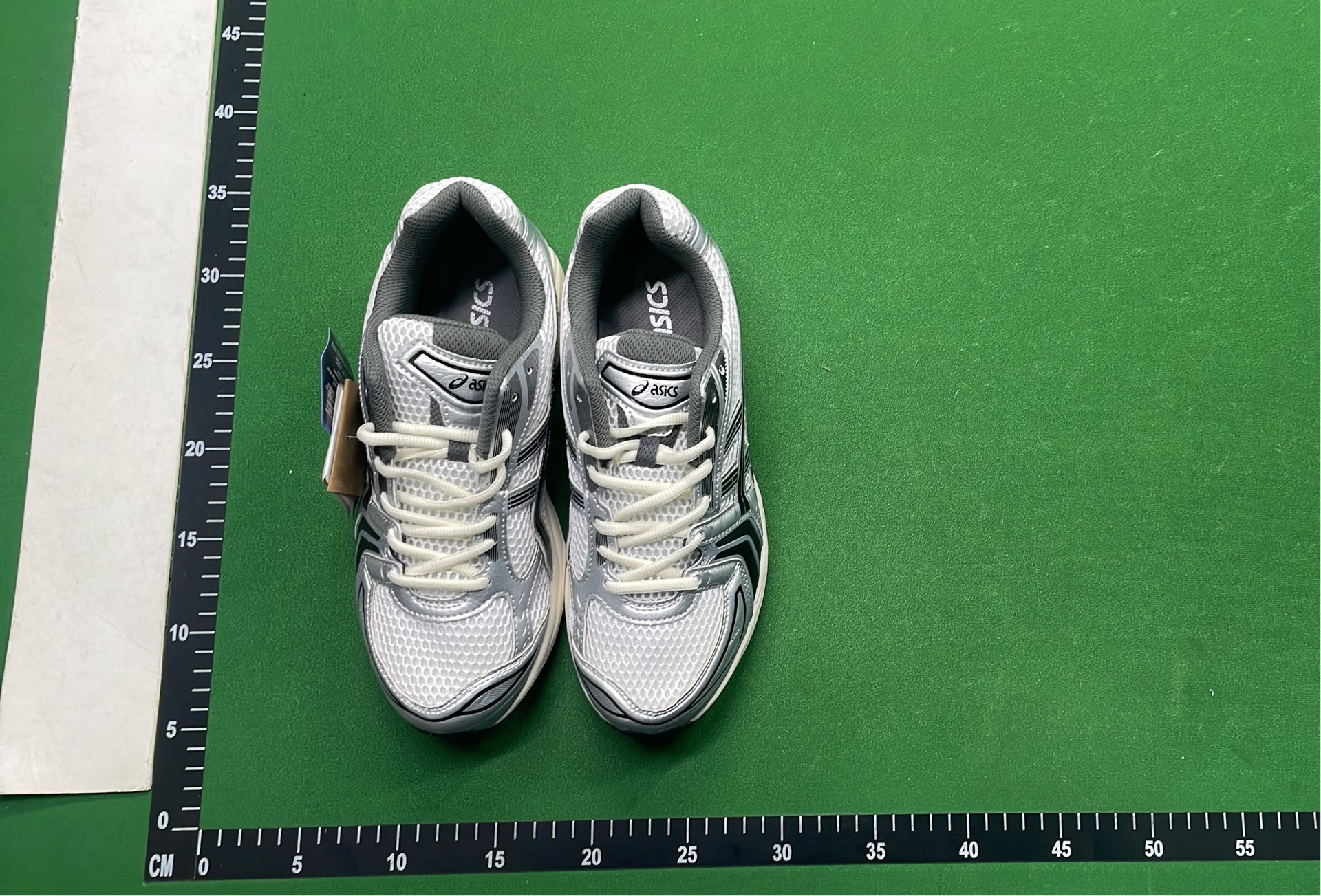 ASICS Gel-Kayano 20 Running Shoes for Men and Women