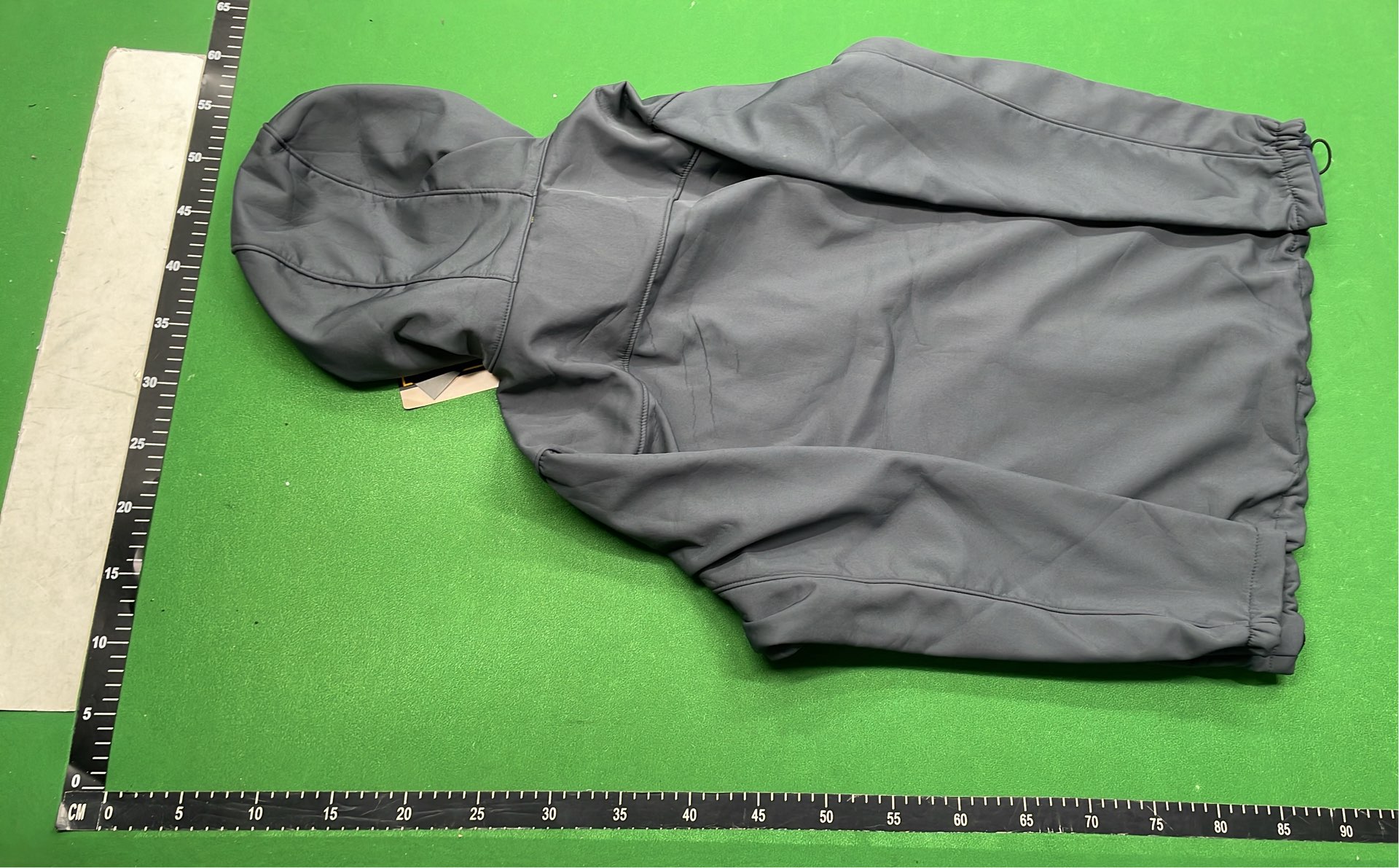 Under Armour Men's Black Hooded Jacket