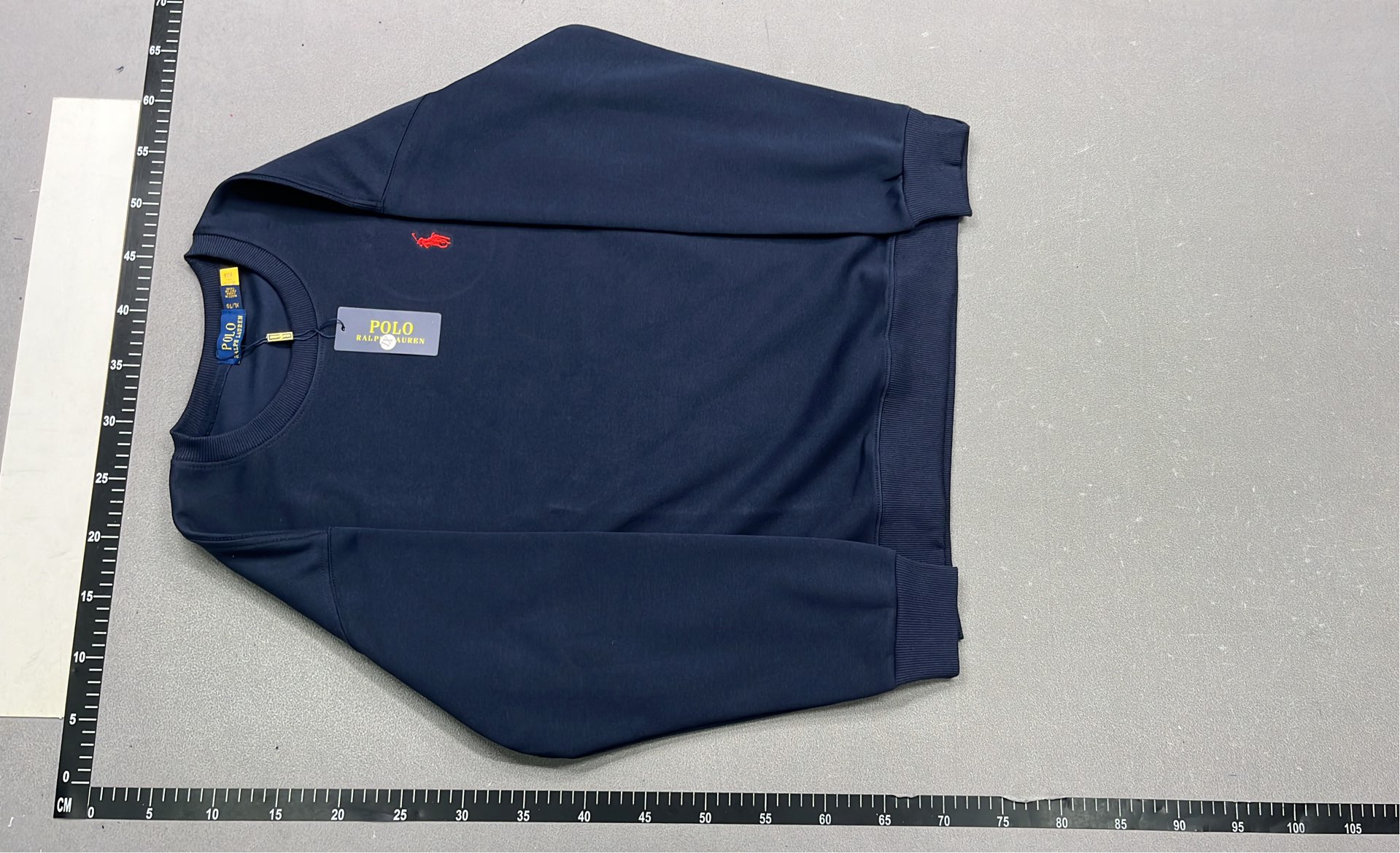 Lacoste Crocodile Logo Crewneck Sweatshirt - Men's Casual Wear