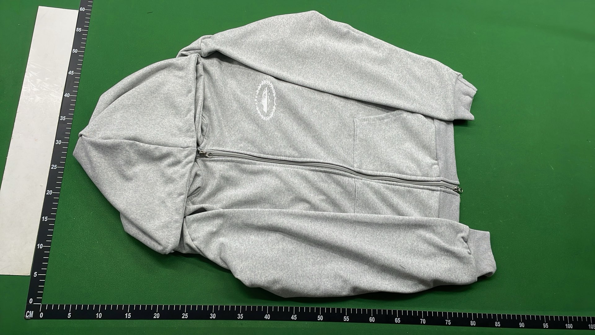 Carhartt WIP Hooded Jacket - Lightweight Water Resistant Outerwear
