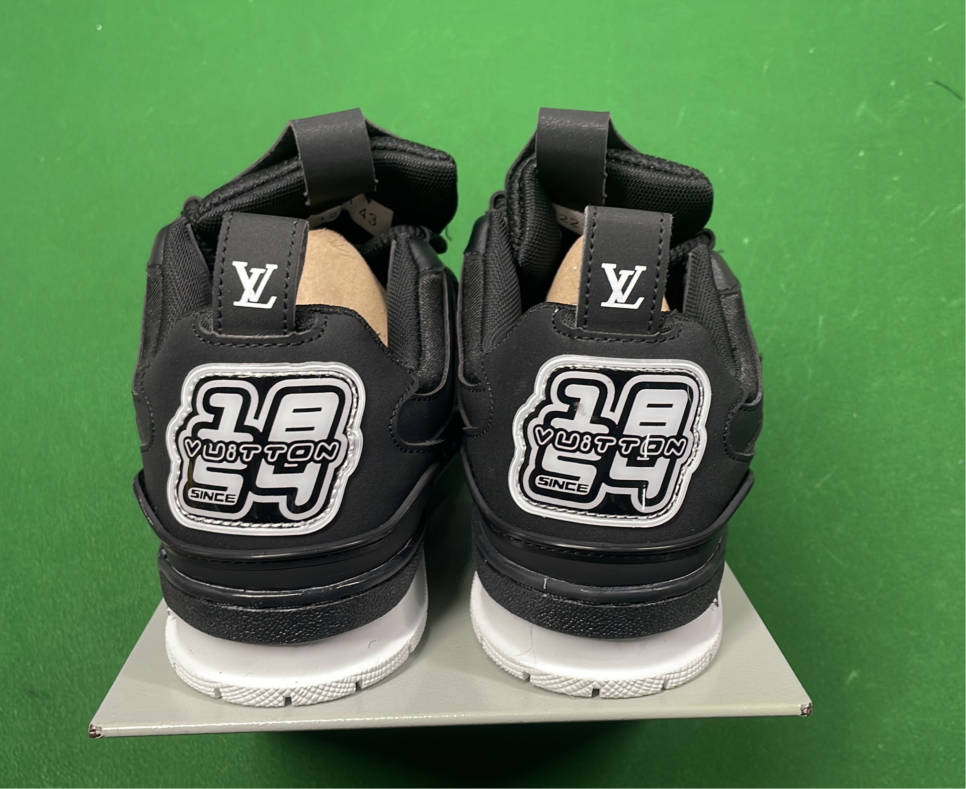 LV White Monogram Sneakers for Men Women