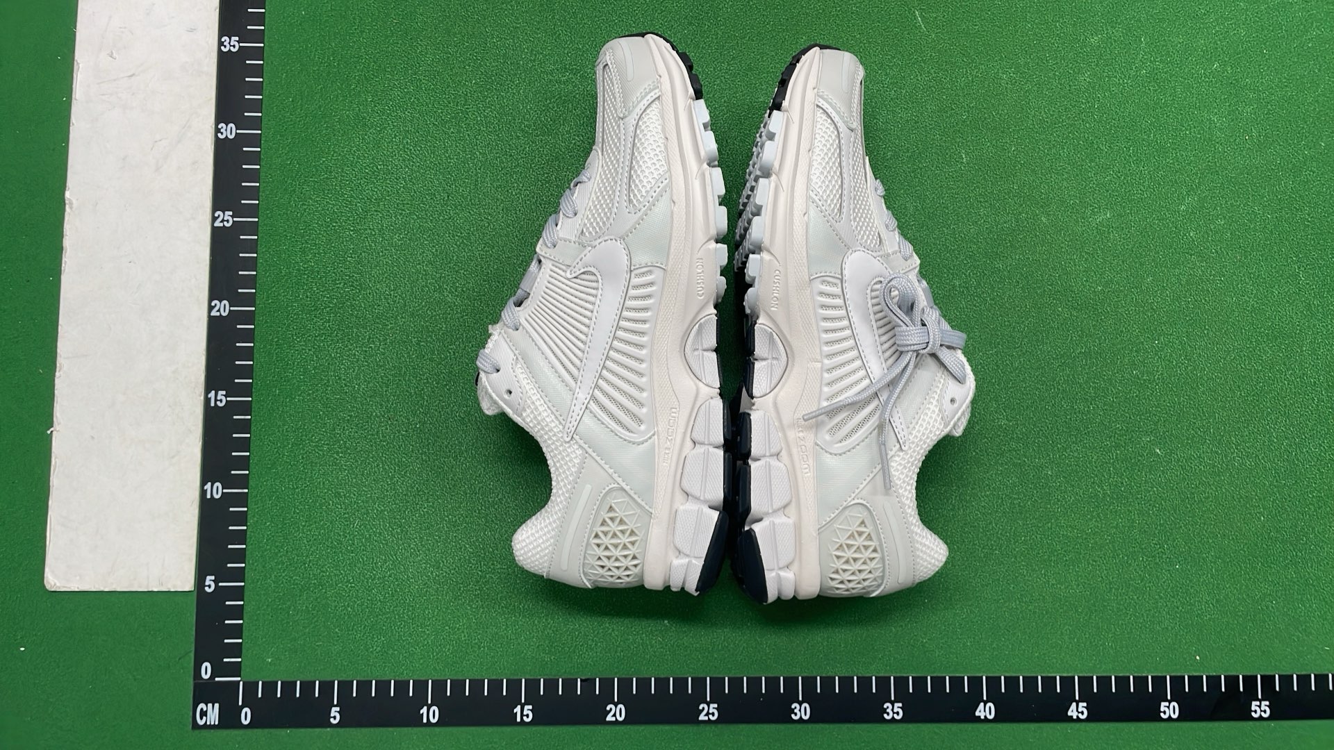 Nike Shox R4 Running Shoes for Men and Women