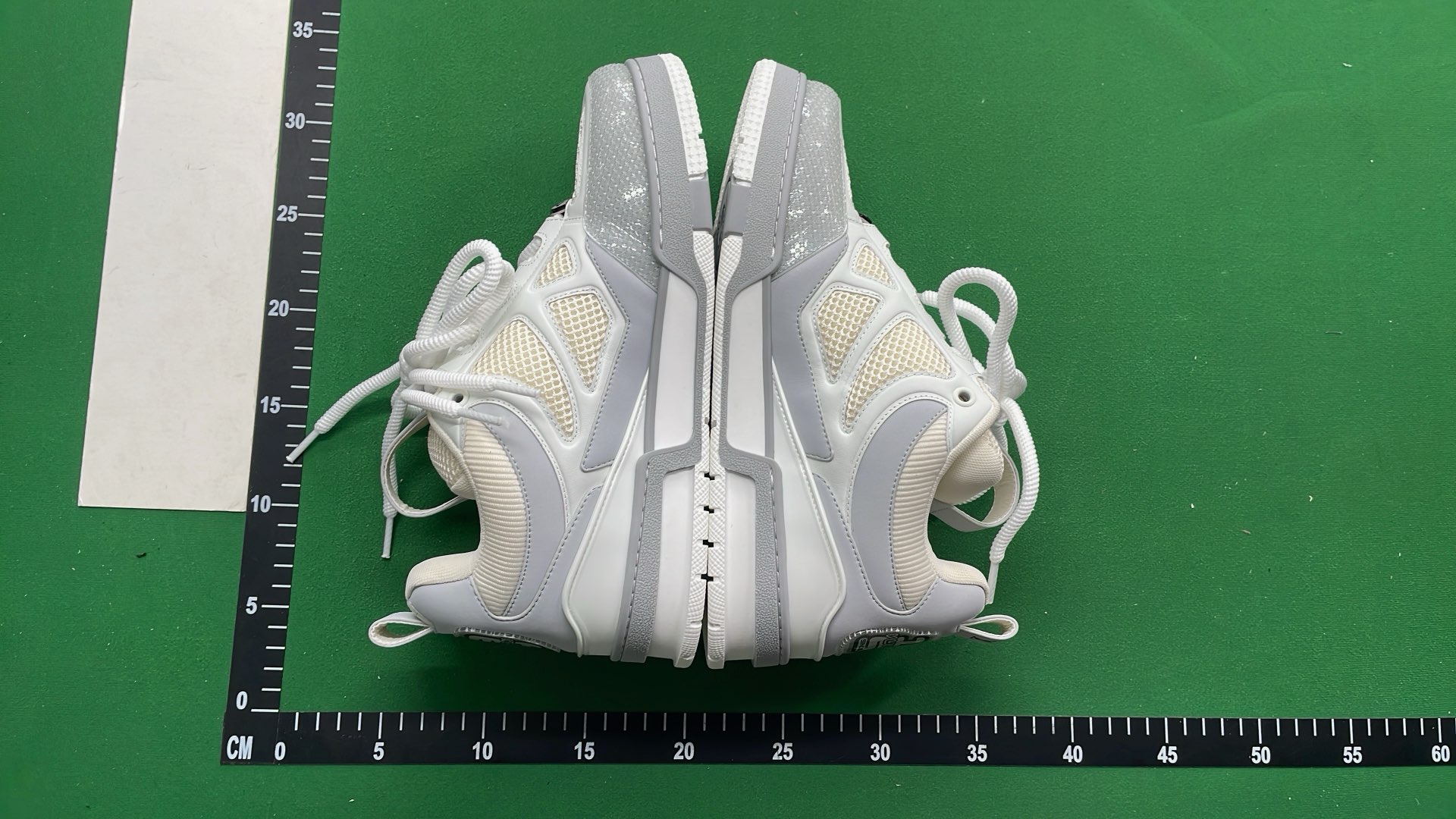 1:1 Batch LOUIS VUITTON shoes-1  in the Best OopBuy Spreadsheet QC photos