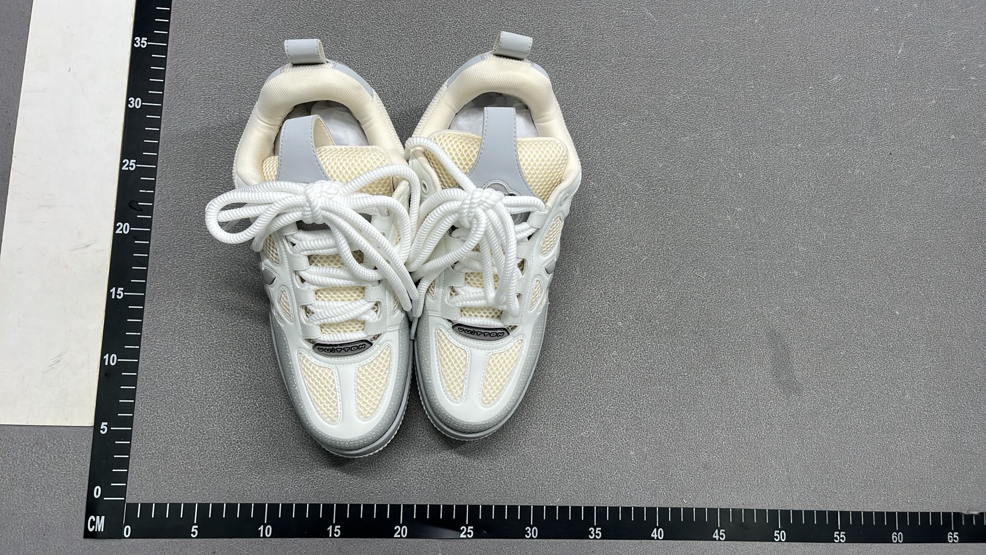 1:1 Batch LOUIS VUITTON shoes-1  in the Best OopBuy Spreadsheet QC photos