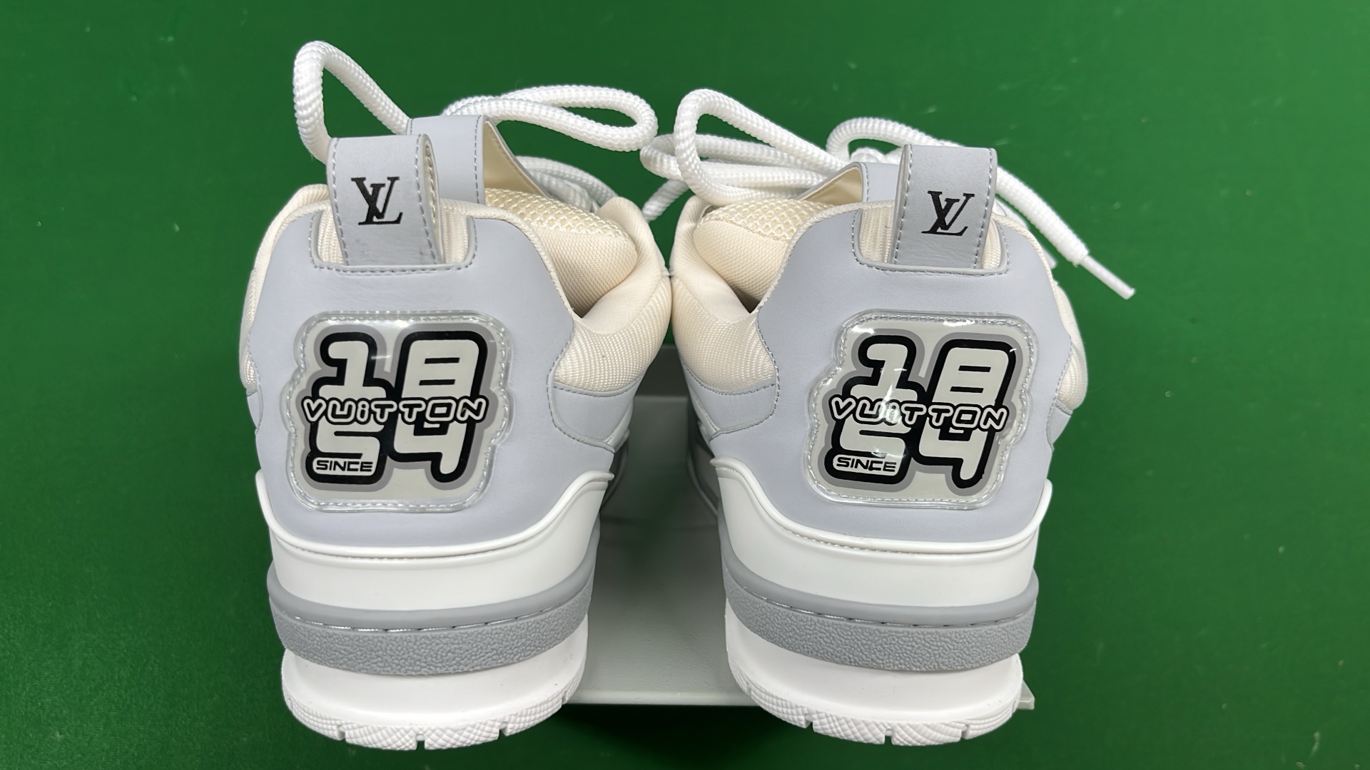 1:1 Batch LOUIS VUITTON shoes-1  in the Best OopBuy Spreadsheet QC photos