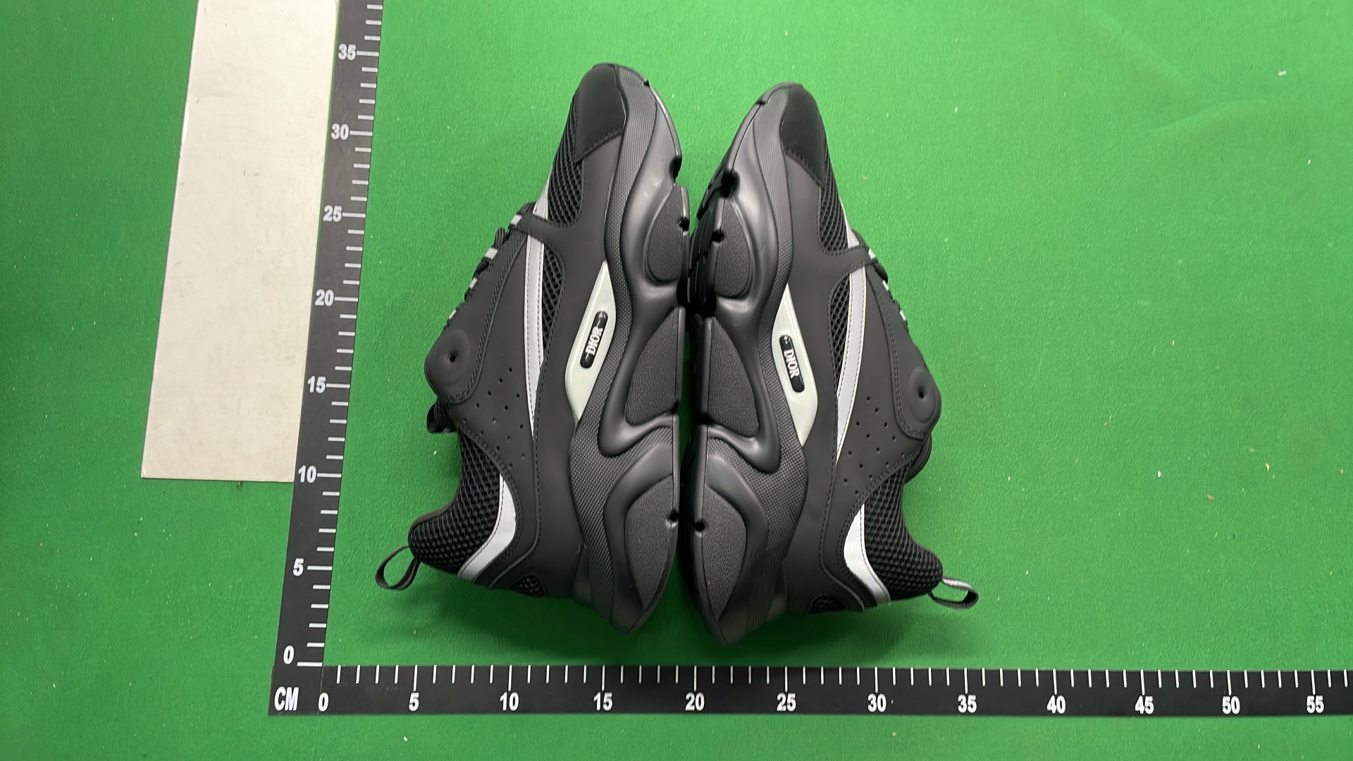 1:1 Batch DIOR B22 Shoes-1  in the Best OopBuy Spreadsheet QC photos