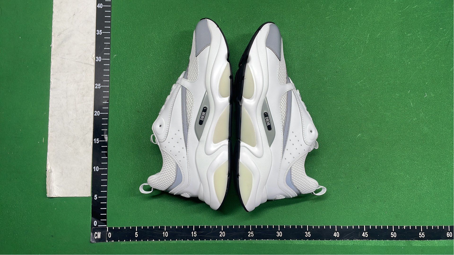 1:1 Batch DIOR B22 Shoes-1  in the Best OopBuy Spreadsheet QC photos