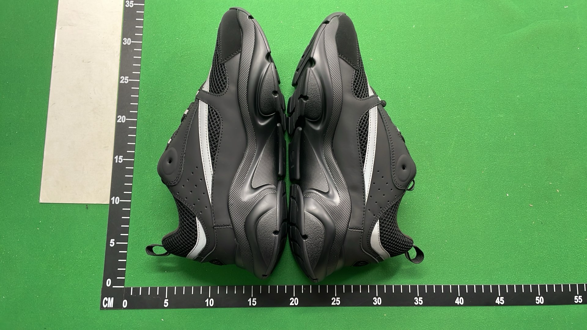 1:1 Batch DIOR B22 Shoes-1  in the Best OopBuy Spreadsheet QC photos