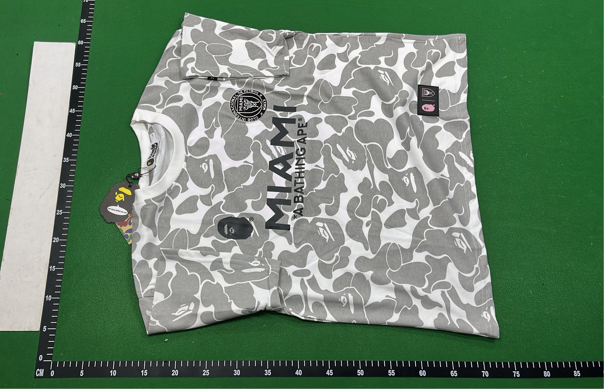 1:1 Batch Abape Tshirt  in the Best OopBuy Spreadsheet QC photos