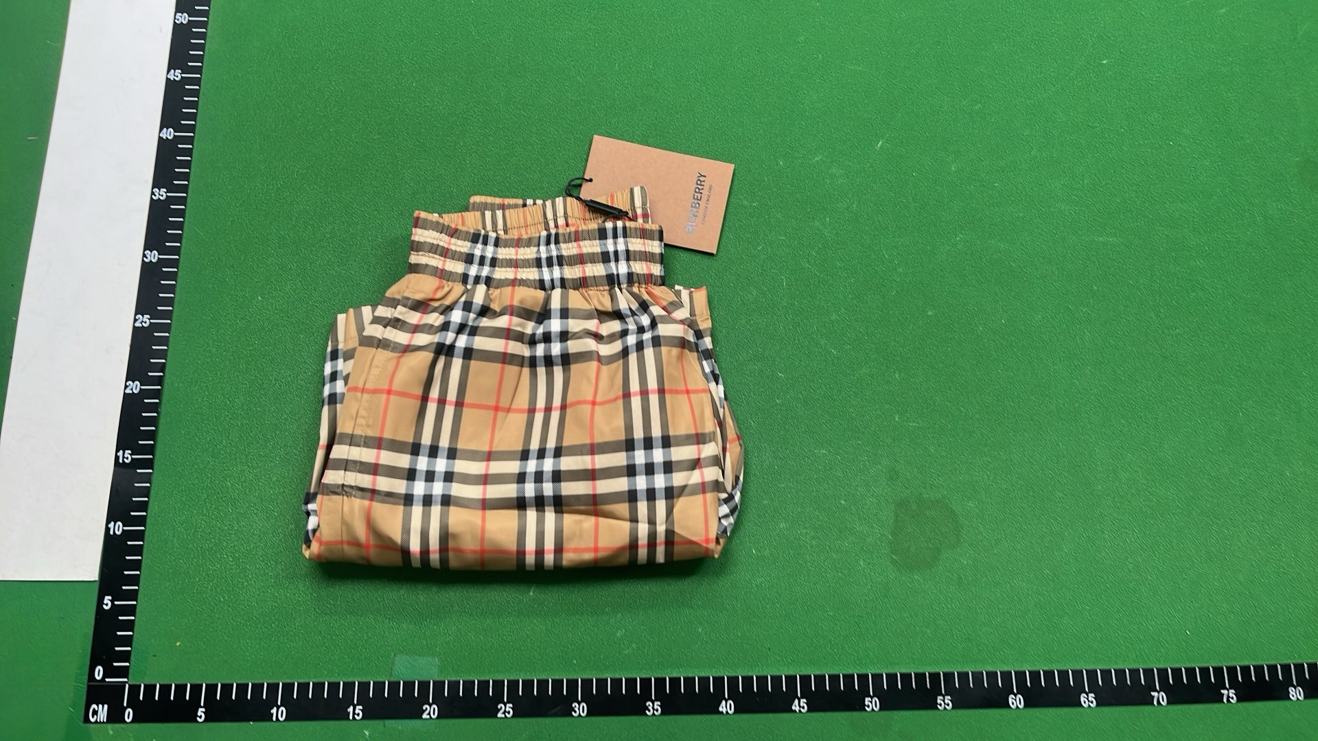 1:1 Batch Burberry shorts  in the Best OopBuy Spreadsheet QC photos