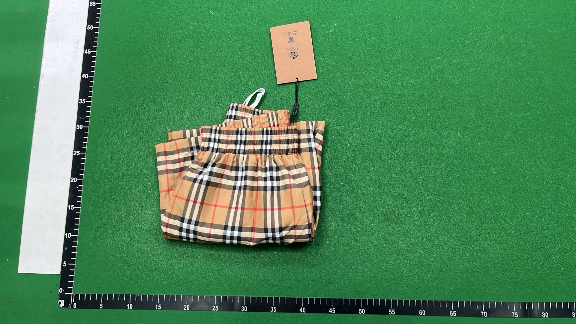 1:1 Batch Burberry shorts  in the Best OopBuy Spreadsheet QC photos