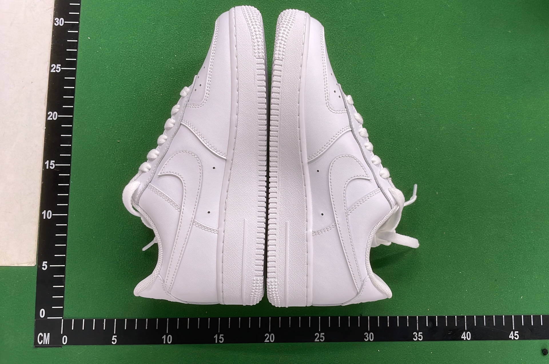 Nike Air Force 1 Low White Red Supreme