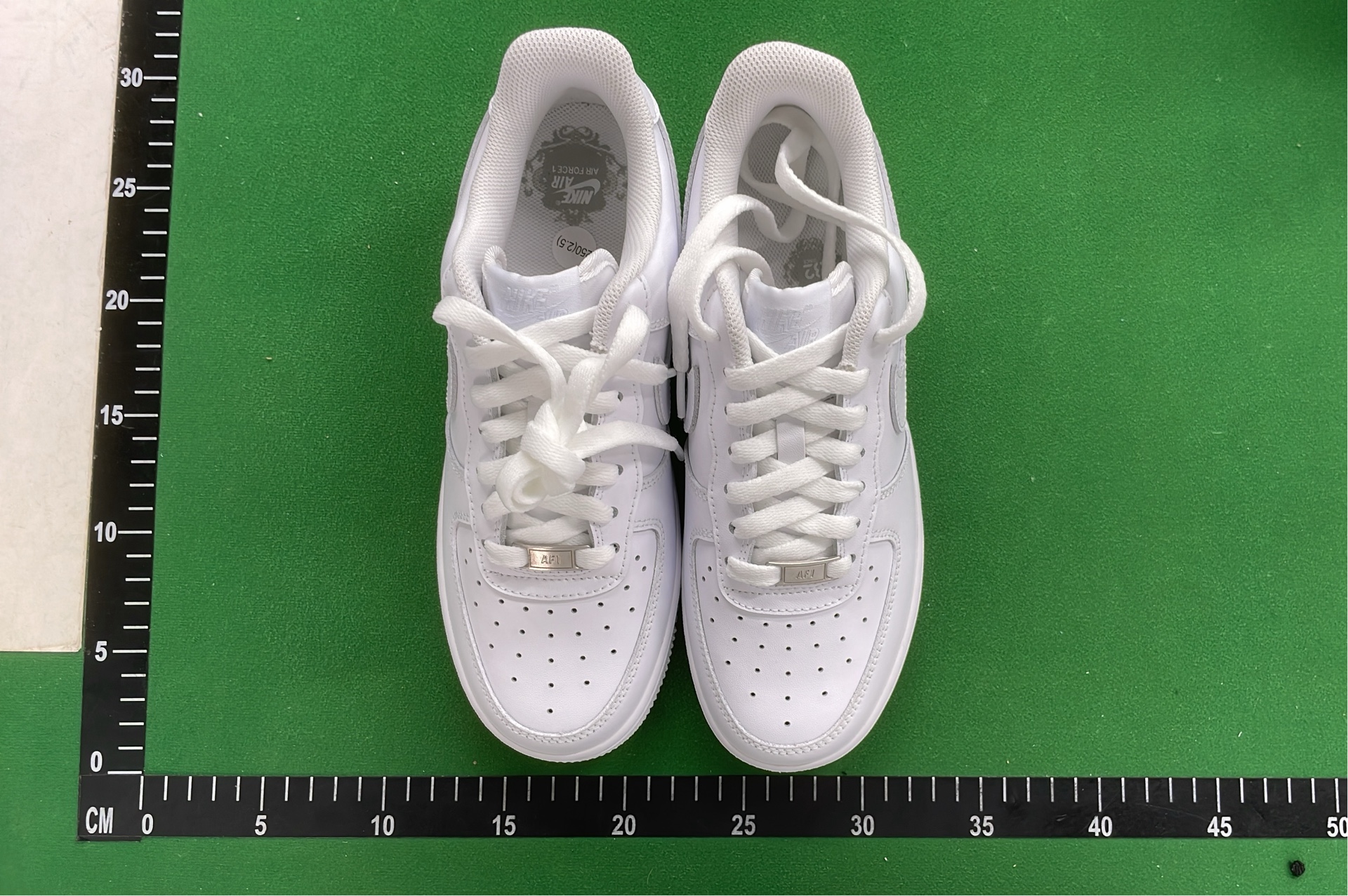 Nike Air Force 1 Low White Red Supreme