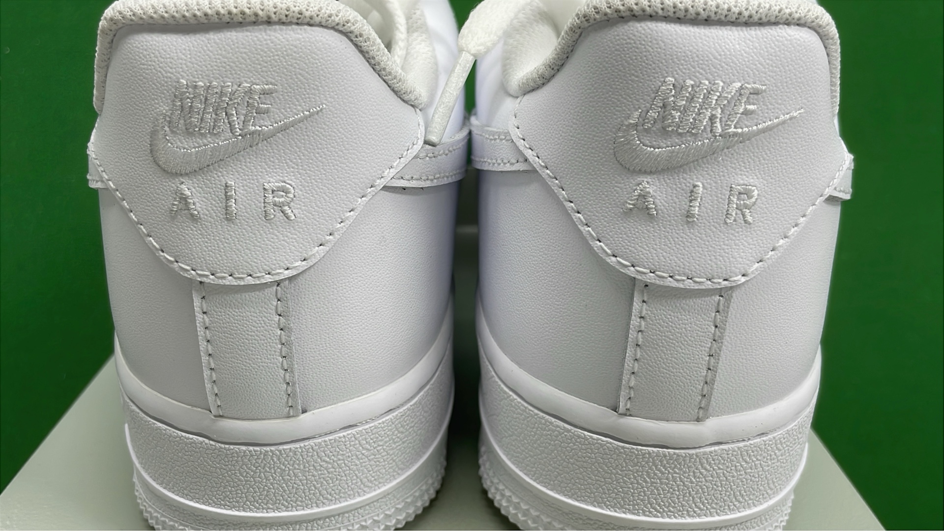 Nike Air Force 1 Low White Red Supreme