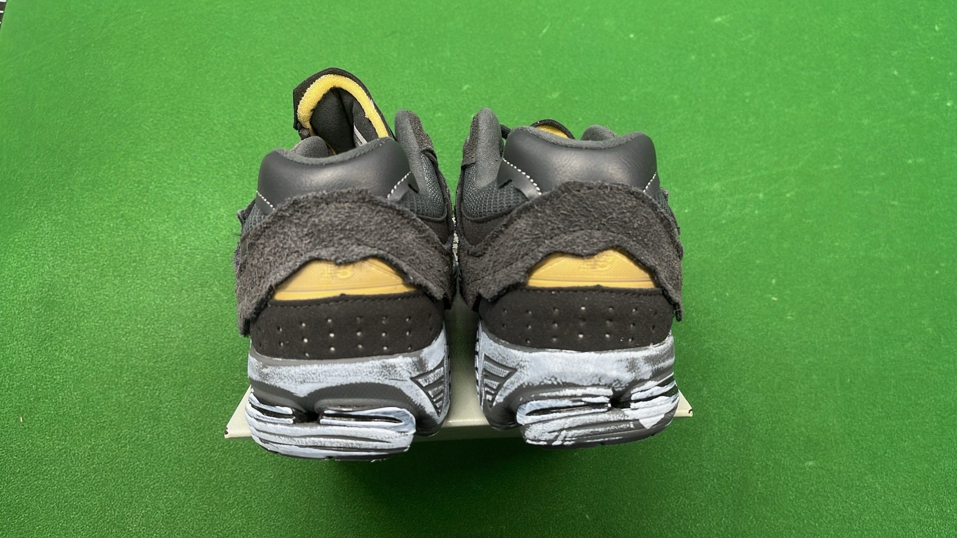 New Balance 2002R Running Shoes - Classic Retro Design