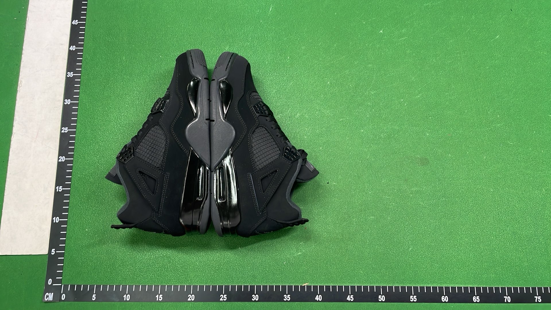 Air Jordan 4 Black Cat Sneakers