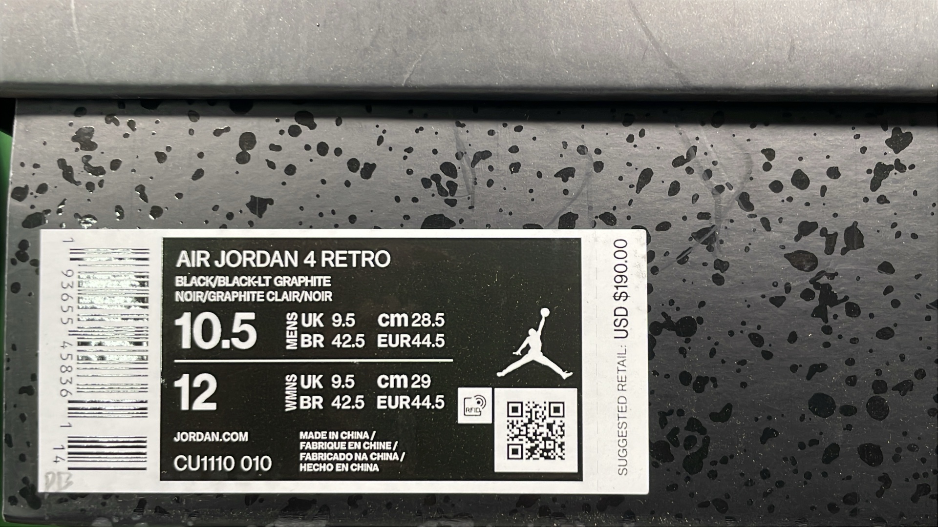 Air Jordan 4 Black Cat Sneakers