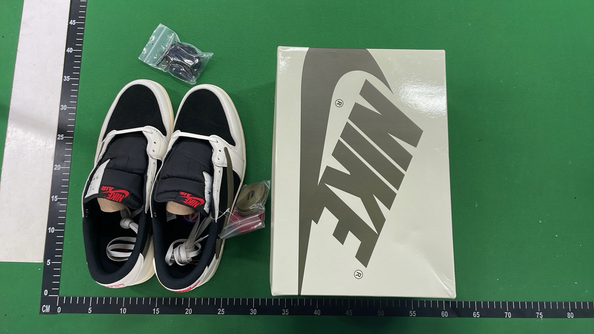 Air Jordan 1 Low Travis Scott Cactus Jack