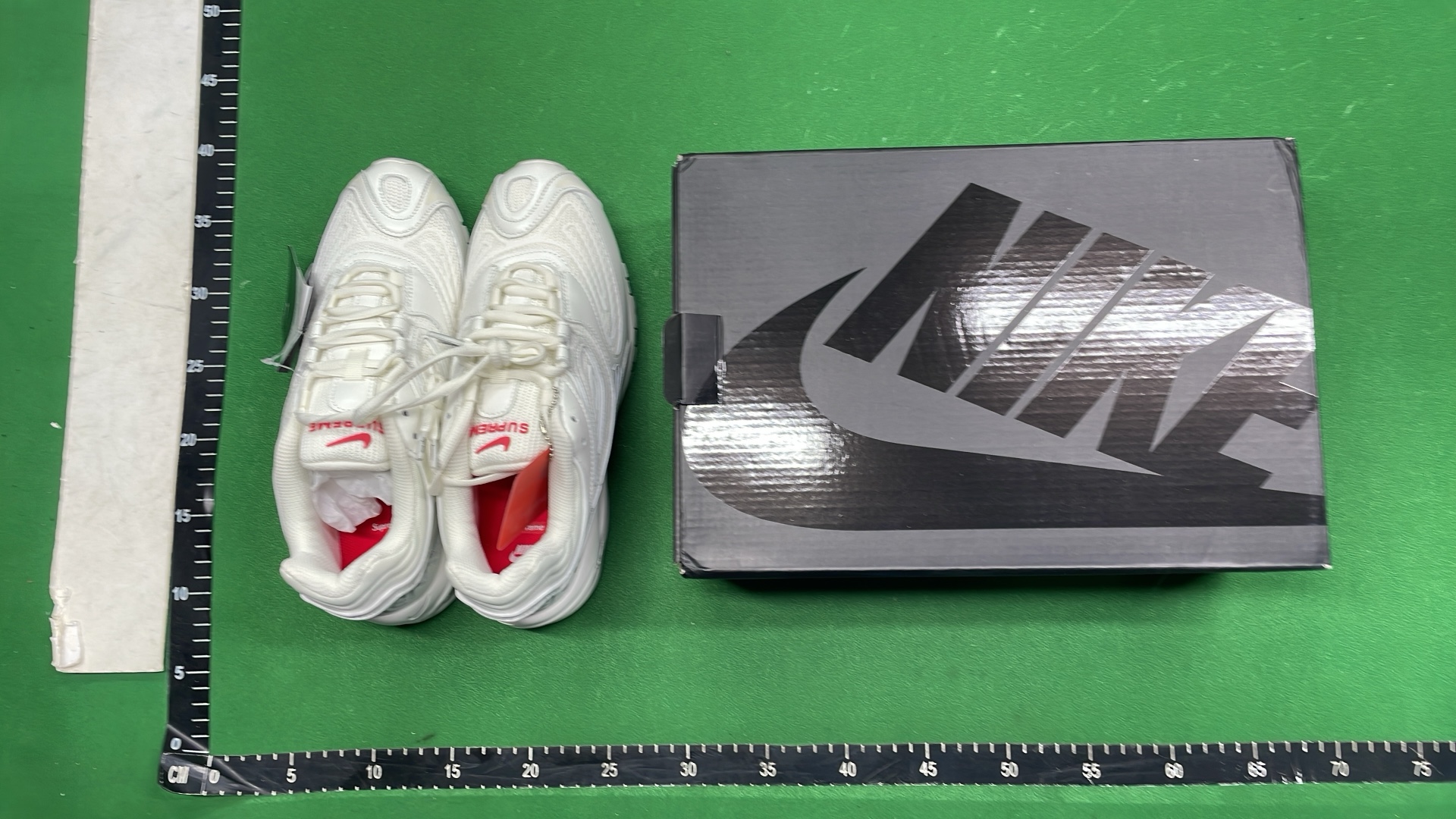 Stylish Fashion Sneakers for Women and Men - Trendy Casual Shoes