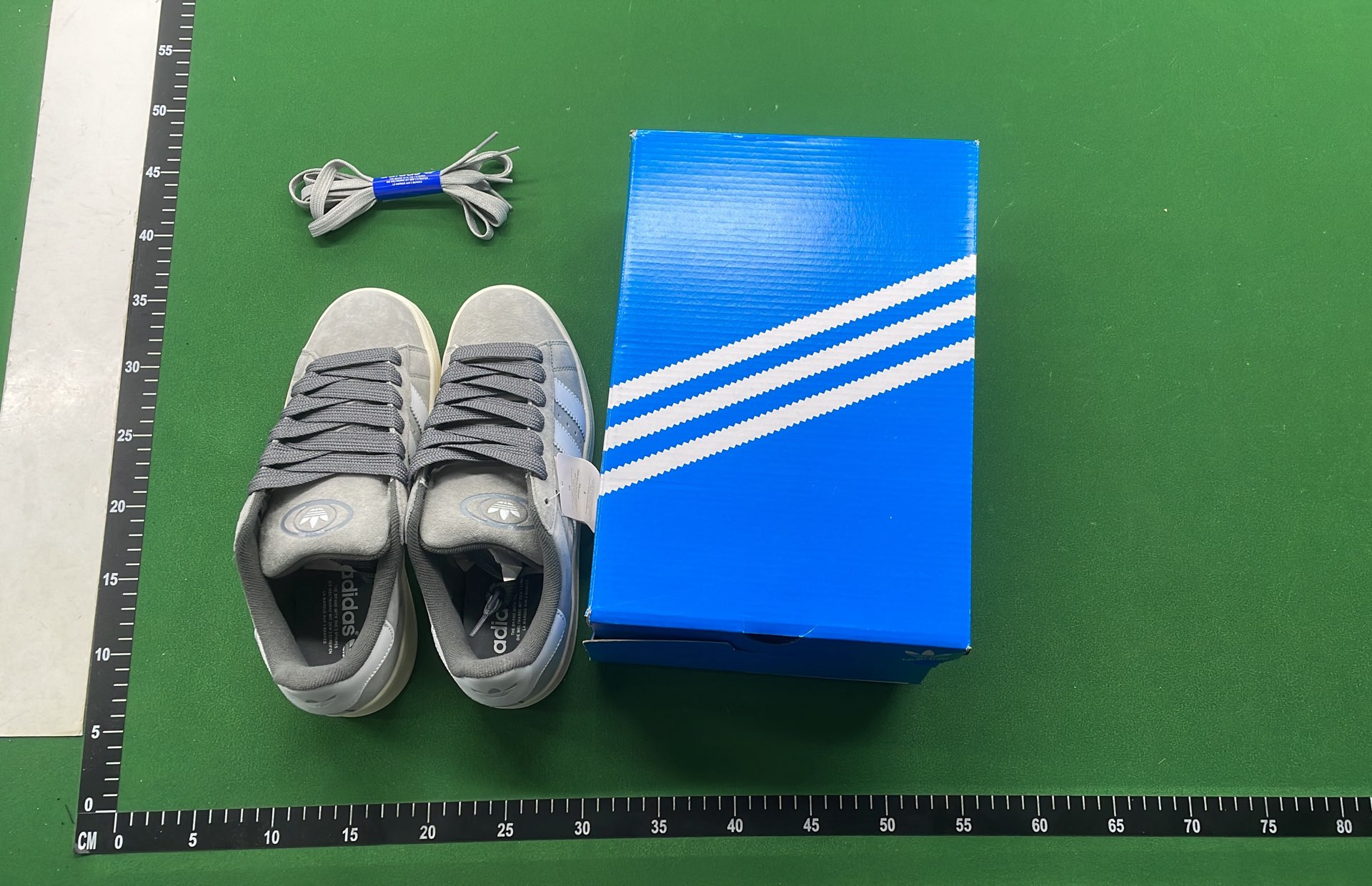 Adidas Campus Sneakers - Classic Vintage Style for Men and Women