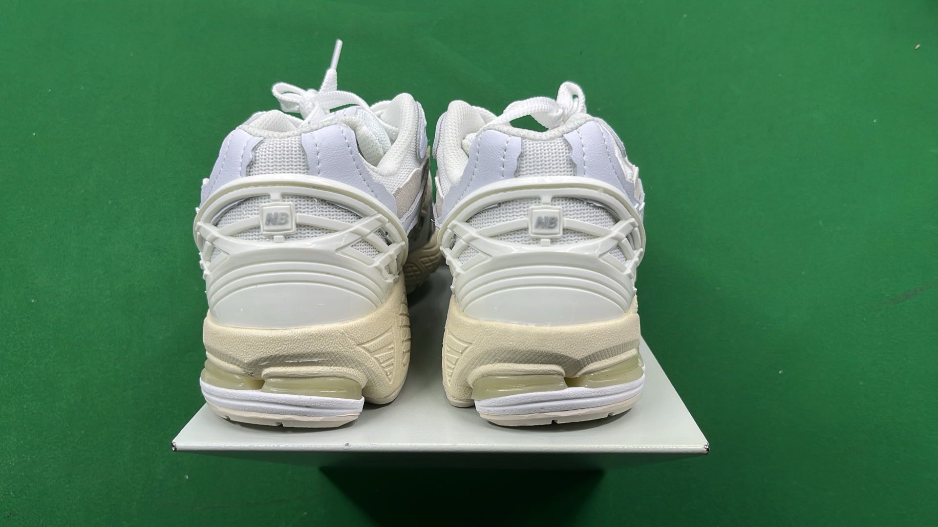 Nike Air Max 2090 Black White Sneakers for Men Women
