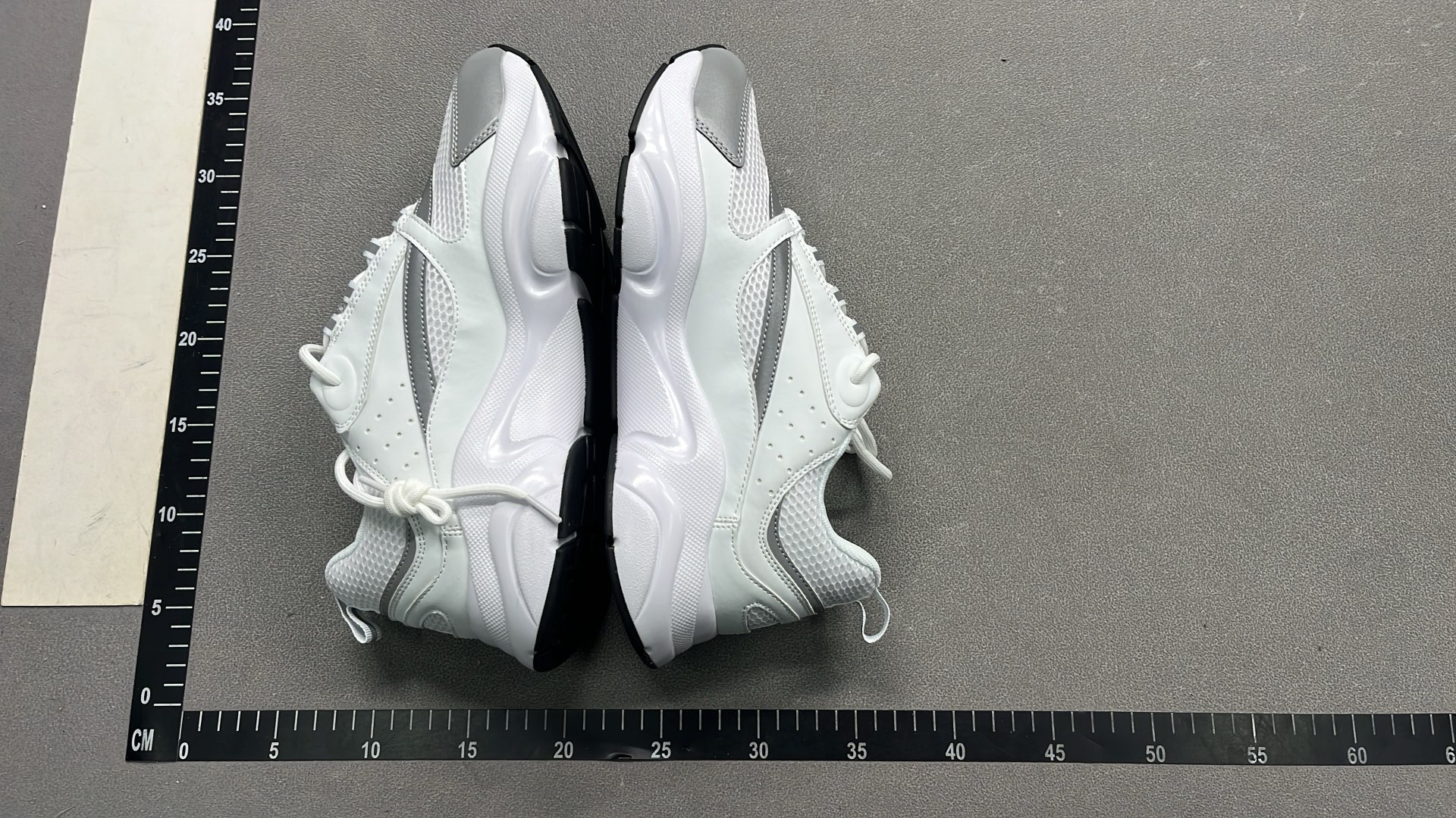 Dior Men's Sneakers - Premium Fashion Footwear