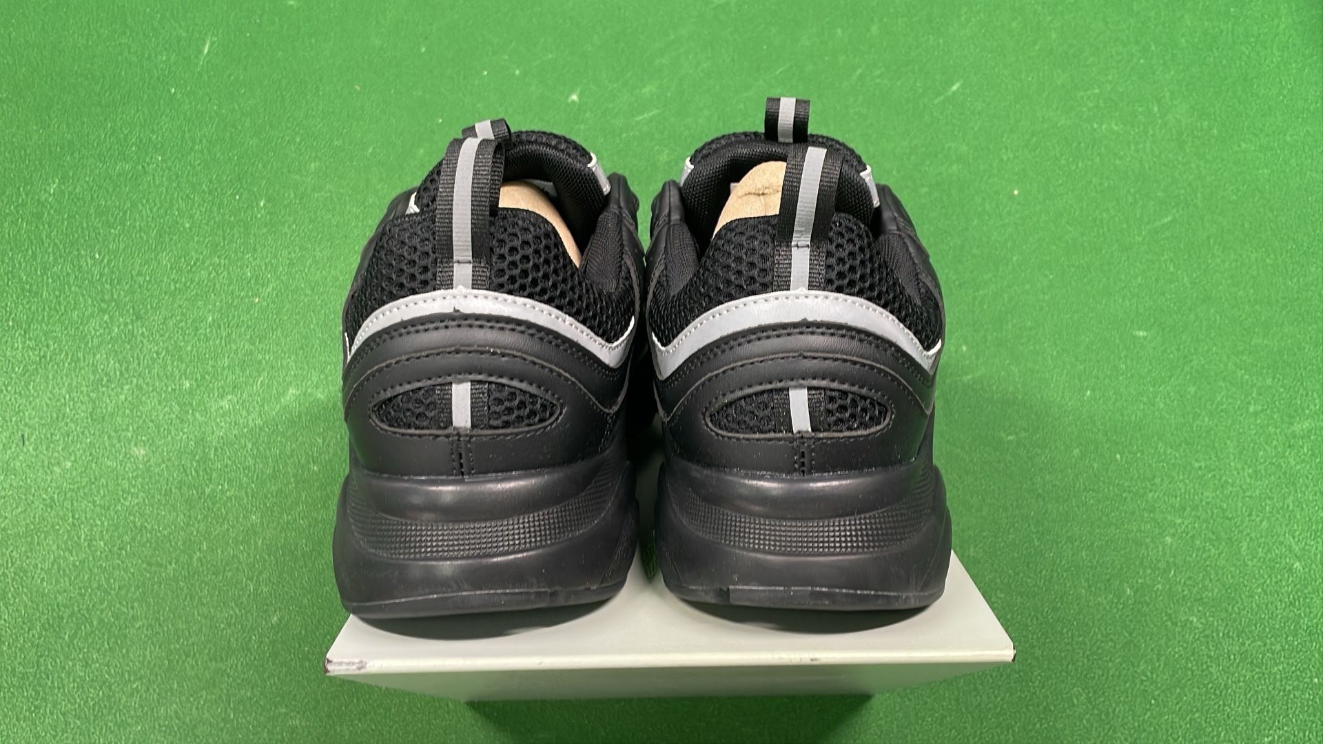 Dior Men's Sneakers - Premium Fashion Footwear