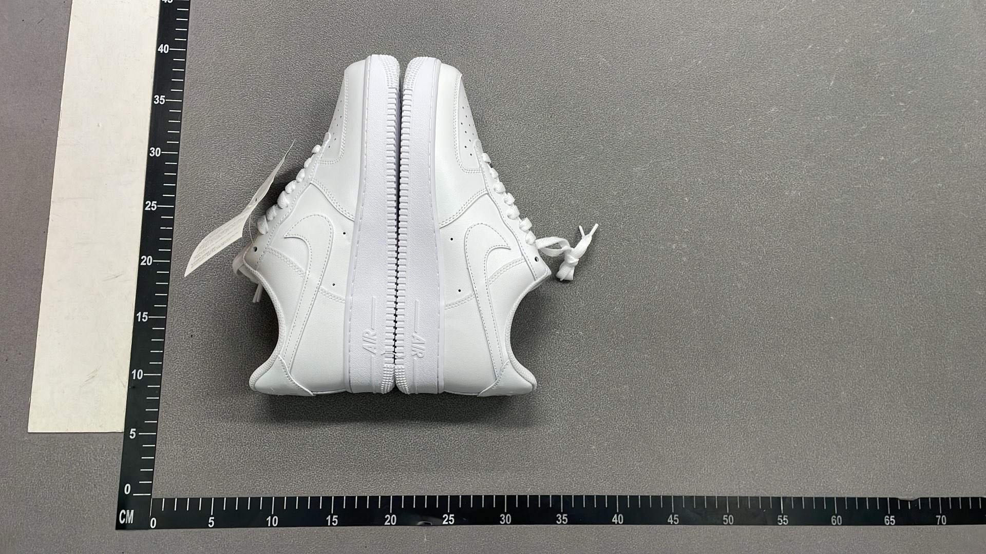 Nike Air Force 1 Low White Blue Accent Sneakers