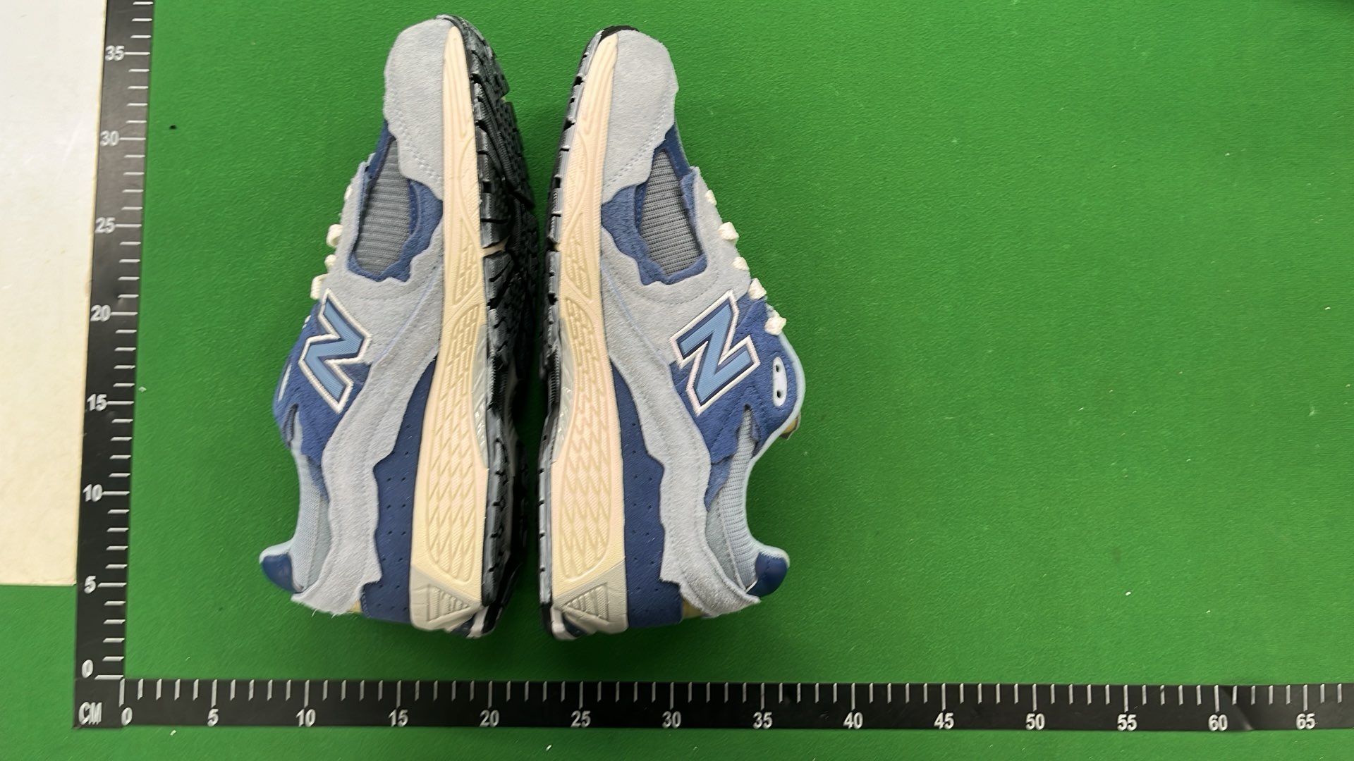 KT-2002R Custom Pattern Sneakers for Style and Comfort