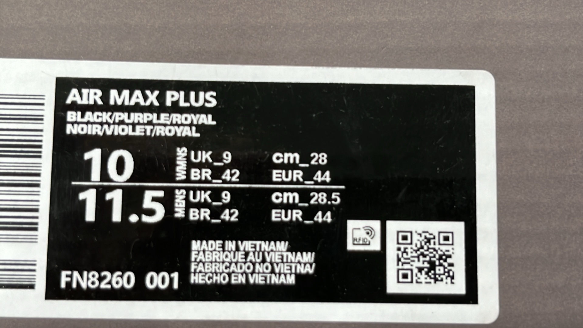 Nike Air Max Plus TN Ultra Wave Pattern Sneakers