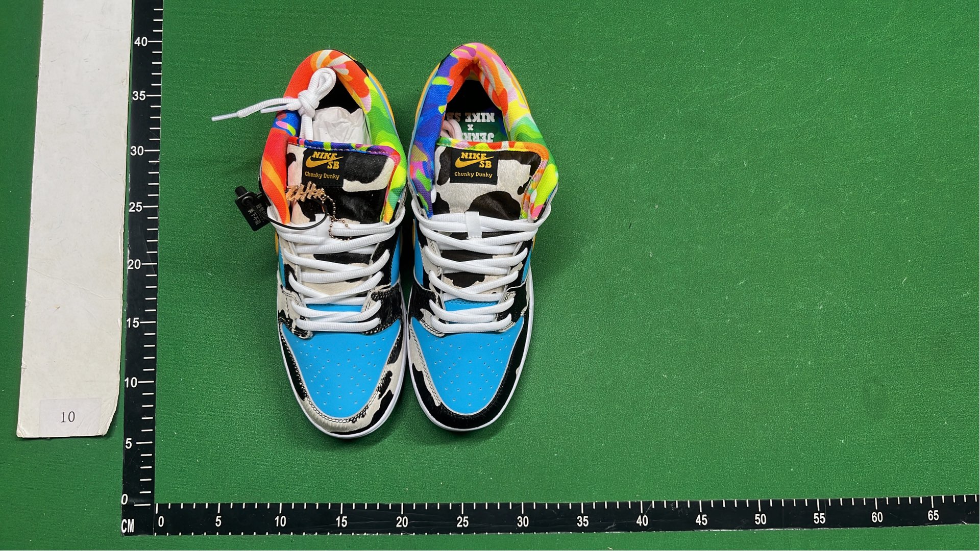 Nike SB Dunk Low x Ben & Jerry's Chunky Monkey联名款运动鞋