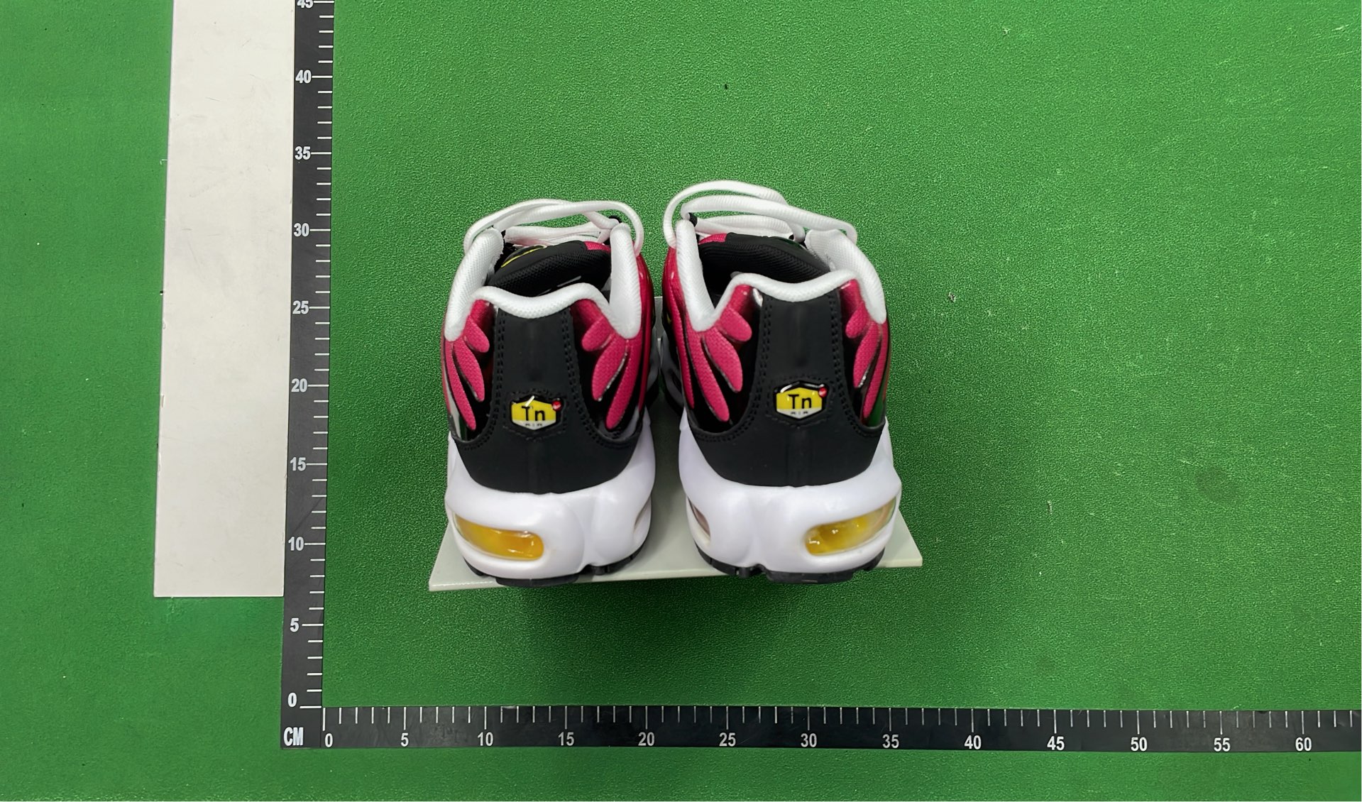 Nike Air Max TN Shoes - Stylish & Comfortable Running Sneakers