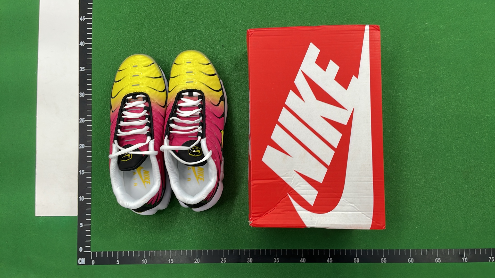 Nike Air Max TN Shoes - Stylish & Comfortable Running Sneakers