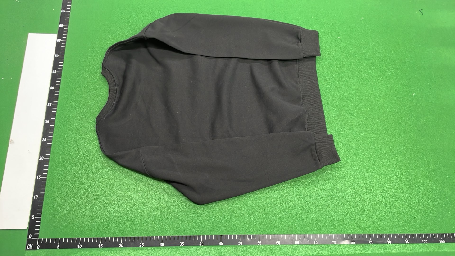LACOSTE Crocodile Logo Sweatshirt - Men's Casual Wear