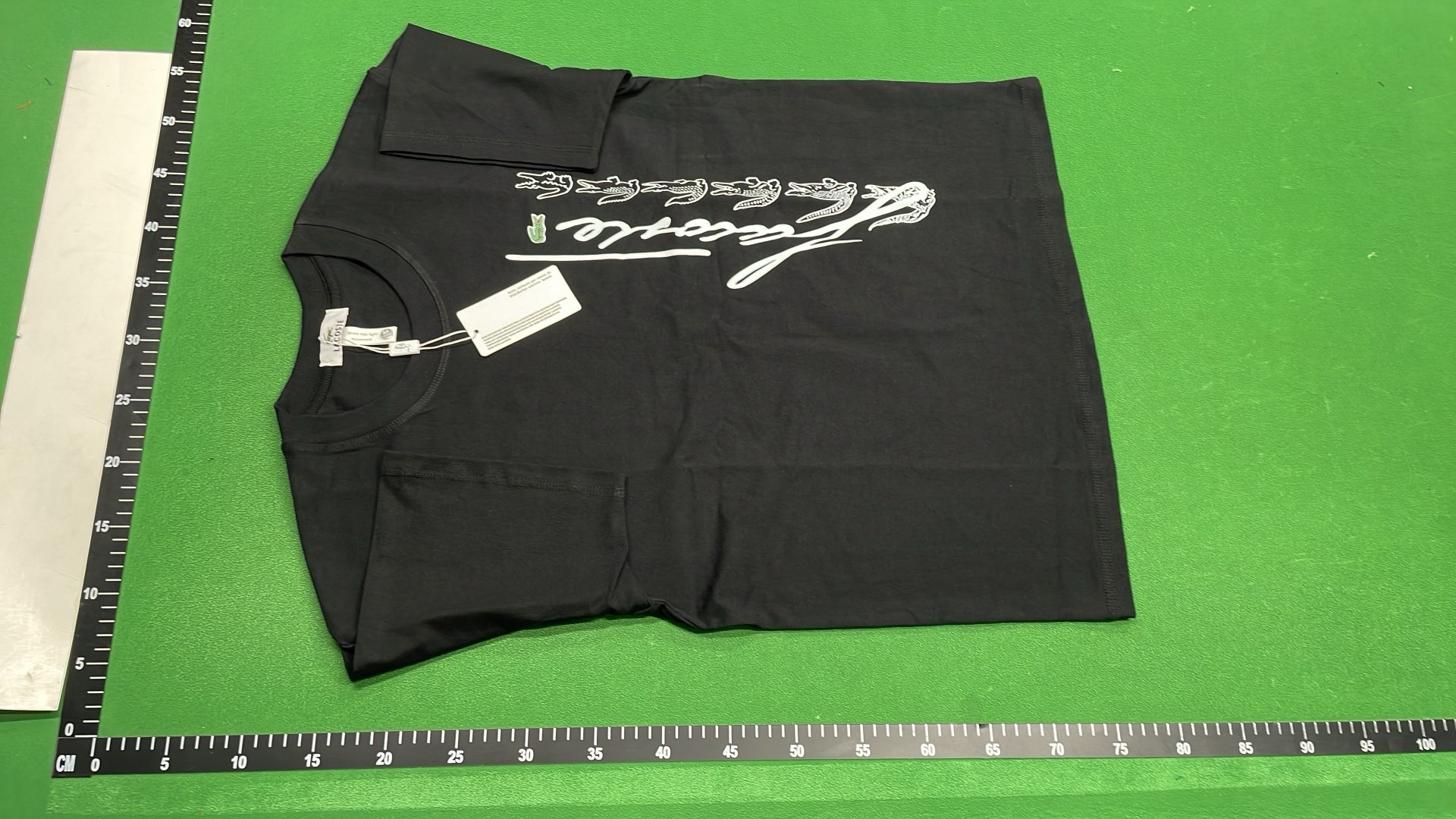Lacoste Men's Classic Logo T-Shirt - Comfortable Cotton Tee