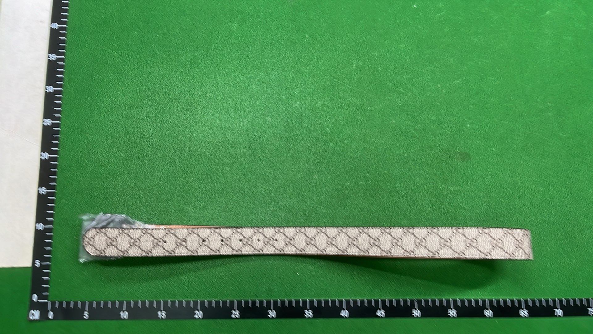 Gucci Interlocking G Belt in Black Leather with Silver Buckle