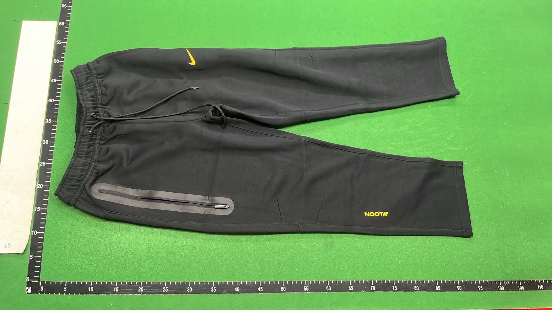 Nike Therma-FIT Hoodie and Sweatpants Set - Men's Athletic Wear