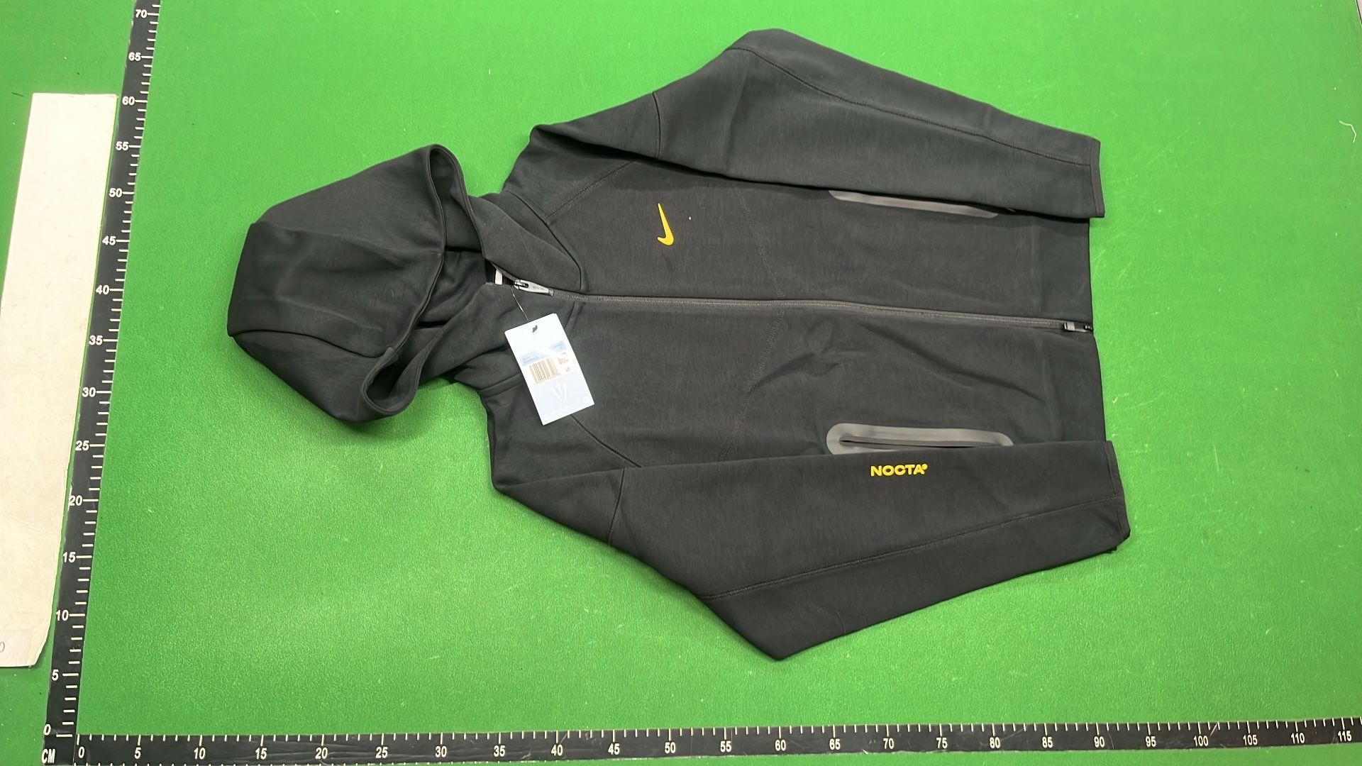 Nike Therma-FIT Hoodie and Sweatpants Set - Men's Athletic Wear