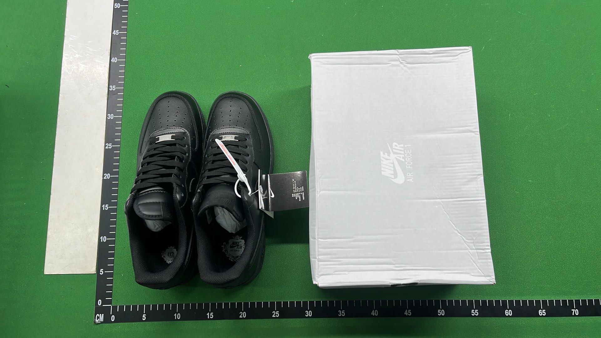 New Balance 550 White and Black Sneakers for Men Women