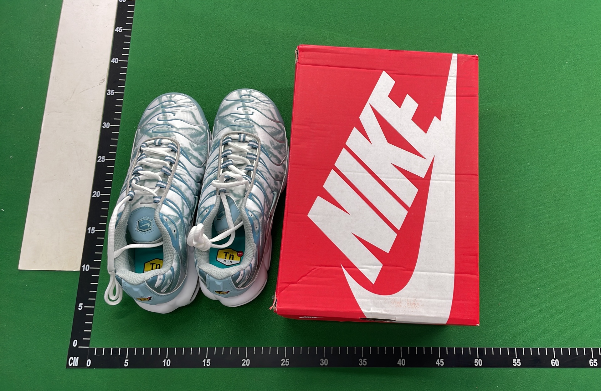 Nike Air Max Plus TN Black Green Sneakers