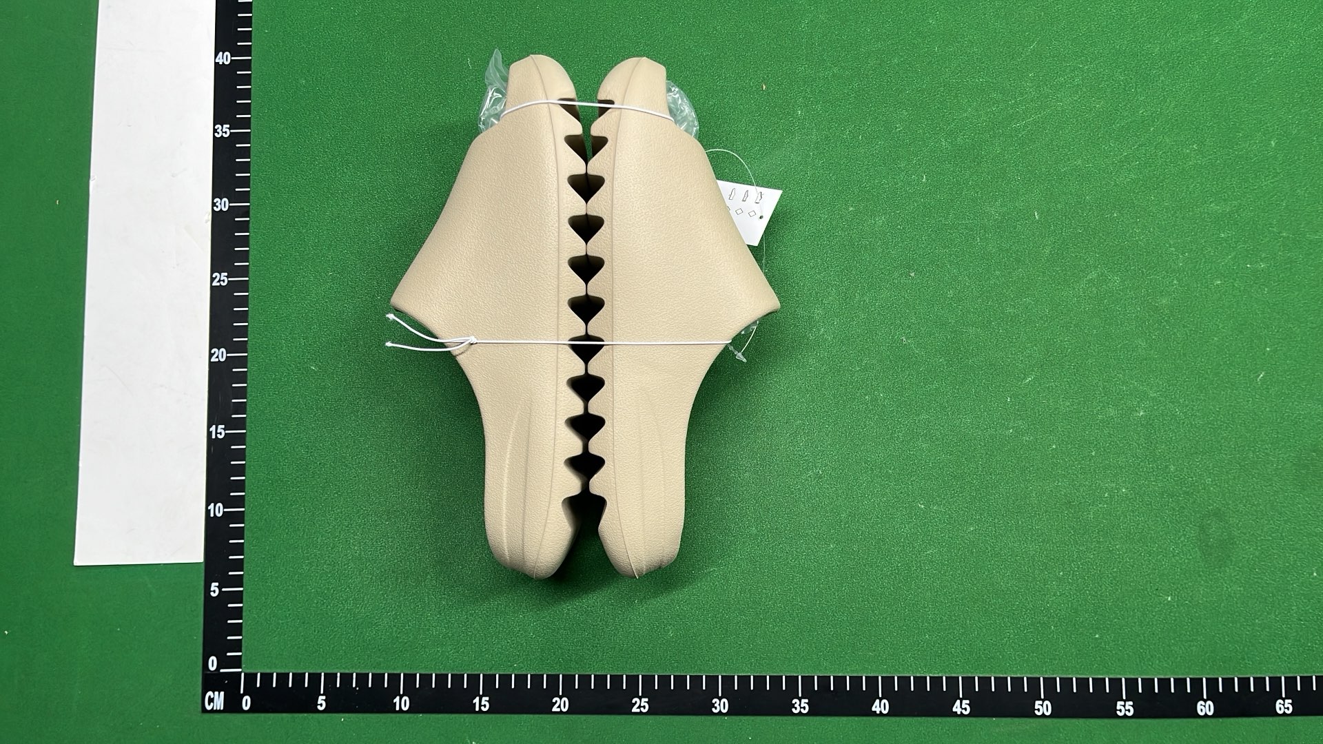 Yeezy Slide Black Slides HQ6448